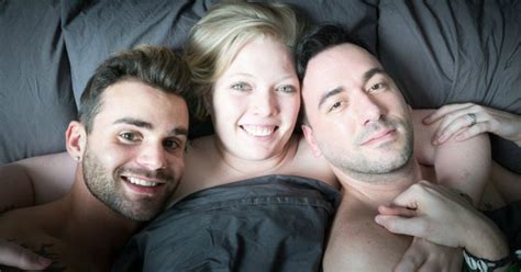 Threesome, husband shares his torrid wife with a friend. Photos: Meet the woman who shares her boyfriend with her ...