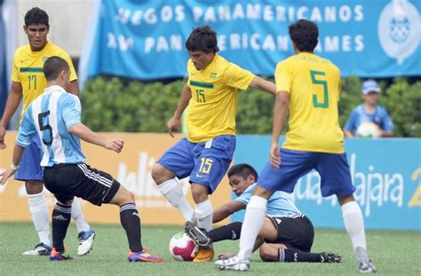 Sigue en directo el minuto a minuto de la gran final entre brasil de neymar jr y la argentina de leo messi. PAN - Brasil 1 x 1 Argentina: Veja os gols