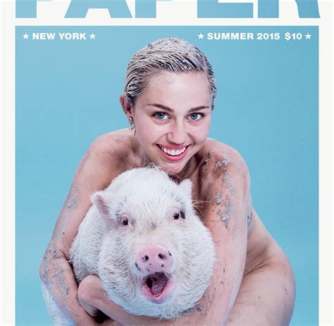 Intouch tv:mittlerweile kennt man jeden zentimeter von mileys körper. Papermag Miley Cyrus Nackt Mit Schwein Auf Magazin Cover Welt