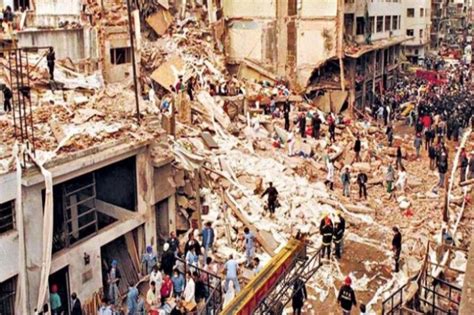 Héctor gambini hace tres años que la investigación por el encubrimiento de los autores del atentado a la amia (1994, 85 muertos) fue elevado a juicio oral. Actos y homenajes a 25 años del atentado a la AMIA ...