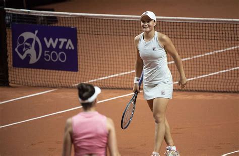 For someone sailing in uncharted waters ashleigh barty certainly enjoys making waves for her opponents. Andrea Petkovic (rechts) unterlag in Stuttgart der ...