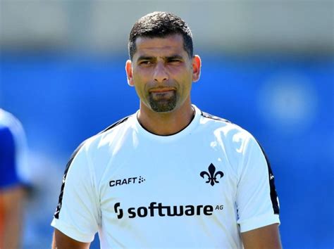 Dimitrios grammozis (griechisch δημήτρης γραμμόζης, * 8. Darmstadts Trainer Grammozis: Darum steigt der HSV diesmal ...