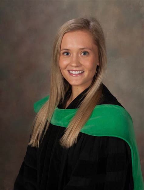 Posted on december 20, 2020. Chelsea Laden On Twitter Received Our Graduation Photos The Other Day One Step Closer To Dr ...