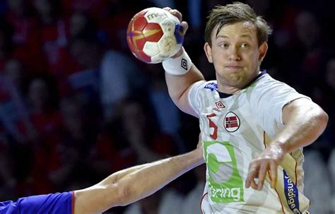 Sander sagosen is a norwegian handball player for thw kiel and the norwegian national team.1. Mondial de handball: Lui, c'est Sander Sagosen, et il va ...
