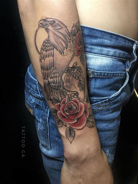 Bộ sưu tập của tuancubii. Hình xăm chim đại bàng ở cánh tay nam - Tattoo Gà