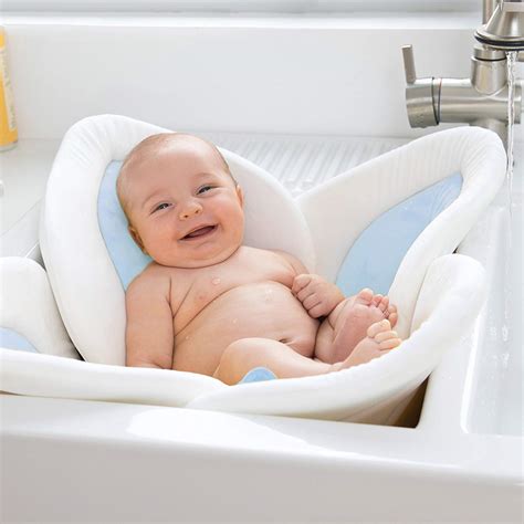 No baby bath is truly complete without a fabulous lotion to finish things off. The 10 Best Baby Bath Tubs | Parents