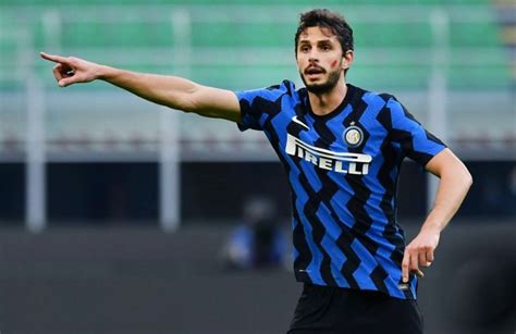 Andrea ranocchia was born on 16 february 1988 in assisi. Ranocchia, quale futuro all'Inter ? Al momento non si ...