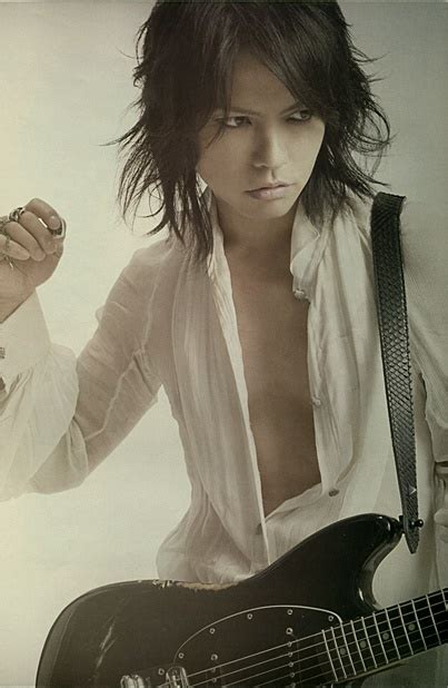 Ver más ideas sobre mujeres, j music, rock japones. HYDE (L'Arc~en~Ciel) in WHAT's IN? (Japan music magazine ...