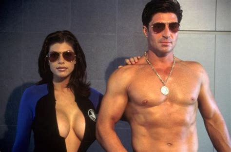 Julie strain, rodrigo obregón, julie k. (Return to Savage Beach) - Film - mojtv.net