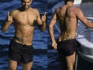 Con mare, michele merlo (conosciuto nella sua parentesi ad amici come mike bird) propone un il percorso verso l'uscita del nuovo progetto musicale di michele merlo è segnato anche dai live. milanospia! meritocrazia de che? a inizio carriera eros ...