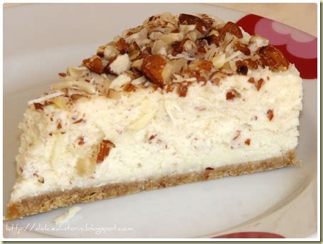 Creamy thanks to coconut milk and cashews. Dolci & Dintorni: White chocolate cheesecake