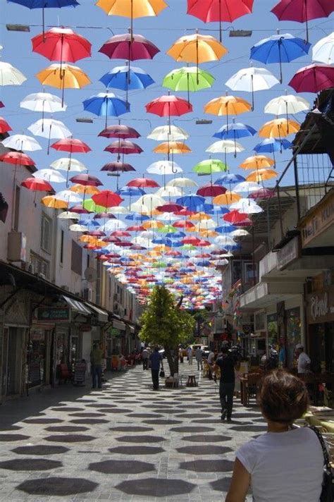 Let your garden be an expression of your personality. Antalya. Colorfull street decoration | Cool pictures ...