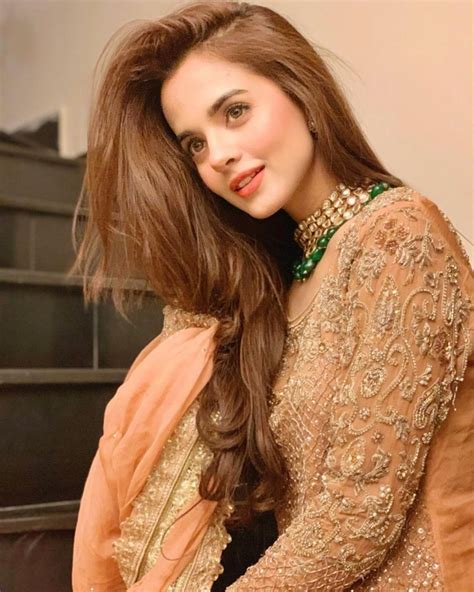 Komal meer, laiba khan, zainab shabbir host: Beautiful Actress Komal Meer - Adorable Pictures | Reviewit.pk