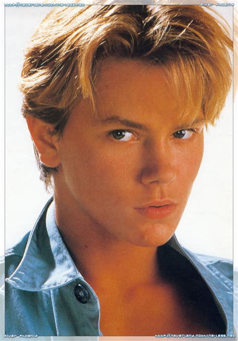 Phenomenally talented and famously caring, river phoenix's death shocked the world. Ривер Феникс - River Phoenix фото №30803