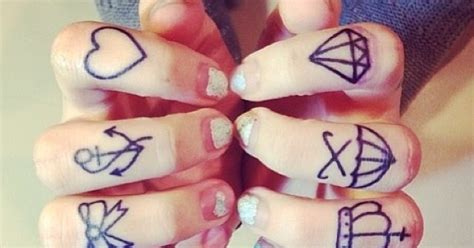 Check spelling or type a new query. 16+ Gambar Tato Di Tangan Simple Kecil - Gambar Tato Keren
