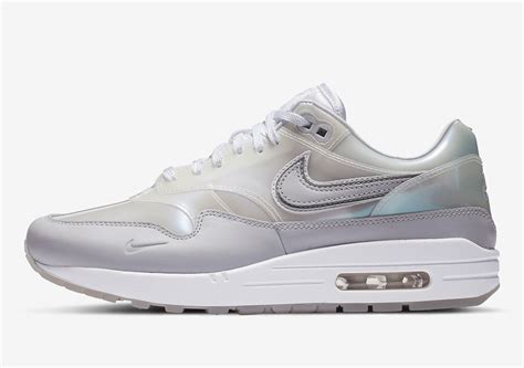 Check spelling or type a new query. Nike SNKRS Day 2020: le due Air Max 1 ispirate a GOT'EM e ...