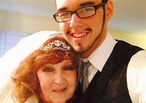 Granny allows him to seduce her 6 min. 71-year-old woman marries 17-year-old guy after meeting ...