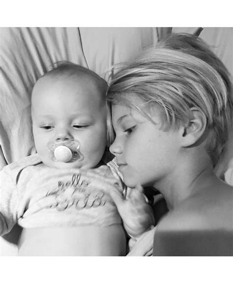 Jan 21, 2016 · louis tomlinson was super elated on the birth of his son freddie. Pin by Deyanira Tijerina on Freddie Reign Tomlinson ...