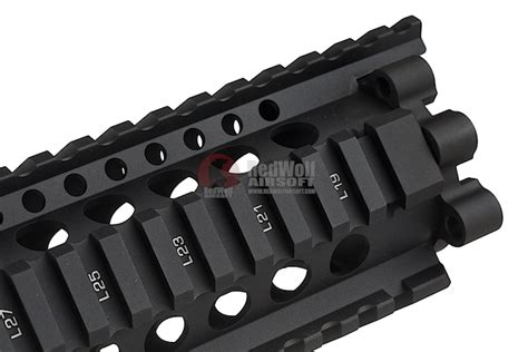 The daniel defense lite rail (dd 7.0 lite) is a free floating rail designed to be installed and used on a standard ar15/ m4 carbine. Madbull Daniel Defense 12 inch Lite Rail - Buy airsoft ...