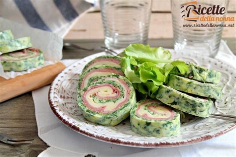 Vi suggerisco di mettere nella ciotola innanzitutto la patata. Rotolo di frittata di spinaci con provola e cotto ...