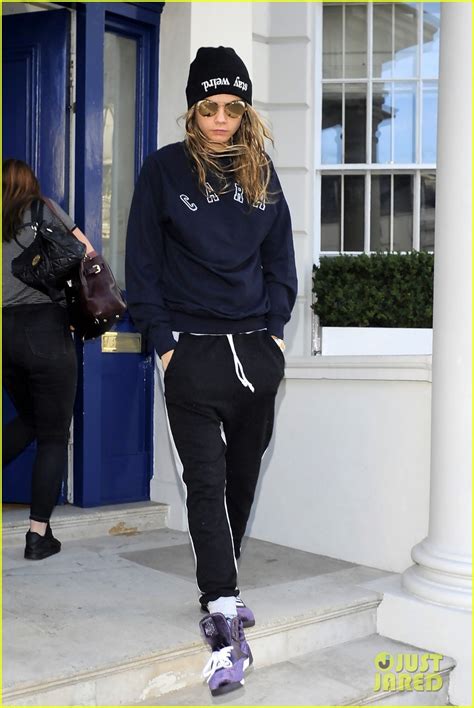 16 february 2021, 6:45 am. Cara Delevingne Gives Friend Hug While Out in London ...