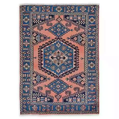 Use bedbathandbeyond.com to help find a store convenient to you. Shop Vintage Rugs at Bed Bath and Beyond | Apartment Therapy