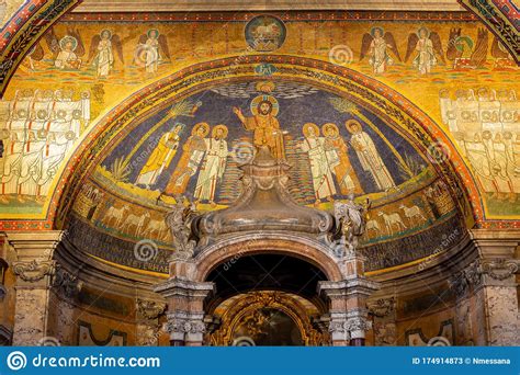Procura fazer o que todos os outros espermatozóides tentam Basilica Of Saint Praxedes, Rome, Italy Editorial Stock Photo - Image of architecture, column ...