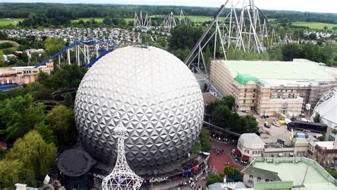 Fahrspaß ist besonders auf der einst rekordhaltenden achterbahn silver star garantiert. "Eurosat"-2.0 im Europa-Park: Große Erneuerung zur Saison ...