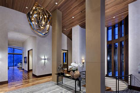 Empire, which includes fox news, the new york post , and a slew of influential news entities in europe and australia. Lachlan Murdoch Buys a 45-Acre Aspen Dream Home for $29M ...