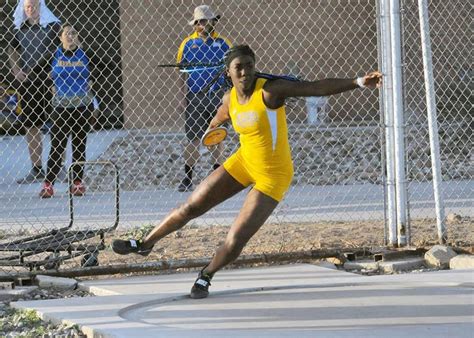 Daisy osakue is an italian discus thrower, winner of the gold medal in discus throw at the 2019 universiade, and italian under 23 record holder. Daisy Osakue migliora il record italiano under 23 nel ...