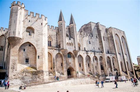 Avignon the best things to see and do. What to do in Avignon, France - Travel Addicts