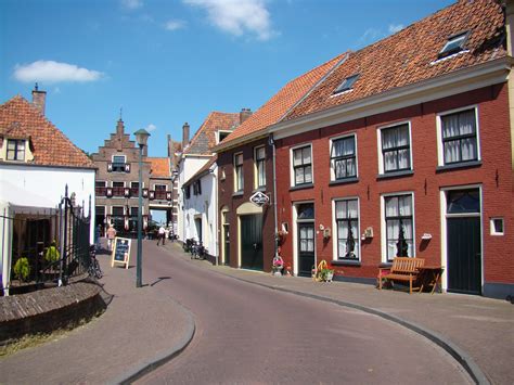 Den fulde adresse vil blive oplyst, efter bookingen er foretaget. File:Hattem 267.JPG - Wikimedia Commons