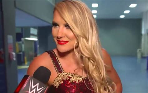 Lacey Evans Comments on Pregnancy Announcement After WWE Raw - WWE ...