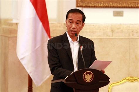 Amien datang guna menyerahkan surat untuk kapolri jenderal idham azis yang berisi pernyataan siap untuk menjadi penjamin… Presiden Disebut-sebut Sudah Kantongi Satu Nama Calon Kapolri