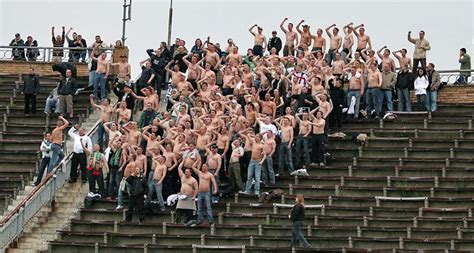 Pictures compilation/ultras legia warszawa/warsaw fans hooligans/teddy boys'95/nieznani sprawcy. Na stadionach: Race wracają na stadiony - legionisci.com