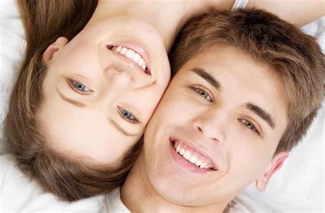 Bahkan hanya dengan menggunakan gombalan cinta yang lucu, bisa meluluh lantahkan hati seseorang hehe. 1000+ Kata Kata Gombal Buat Pacar Romantis / Lucu / Bikin Baper