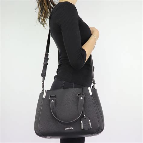 Pantofi eleganti prețuri de vânzare cu amănuntul serviciu bun sacs femme liu jo. Sac Liu Jo noir Sacoche Île N68013 E0033 - In More Est Store