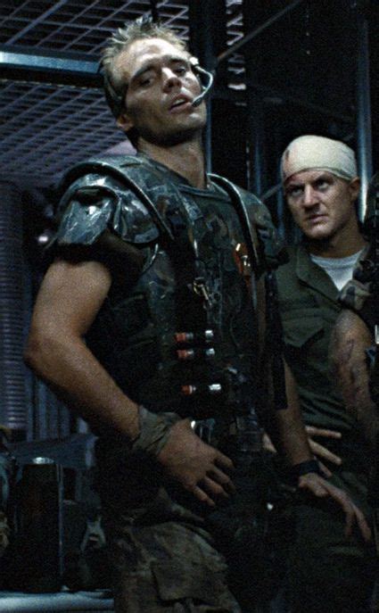 Dwayne hicks in aliens (1986), and lt. Hicks and Gorman in Aliens. | Aliens movie, Science ...