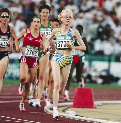 I 1995 satte hun tre nationale rekorder over 5000 m. Sara Wedlund - Sveriges Olympiska Kommitté