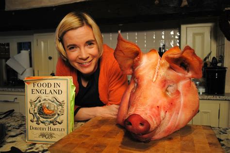 Engeland kent mede door zijn eilandstatus een geheel eigen cultuur en historie. New BBC film: 'Food in England, The Lost World of Dorothy ...