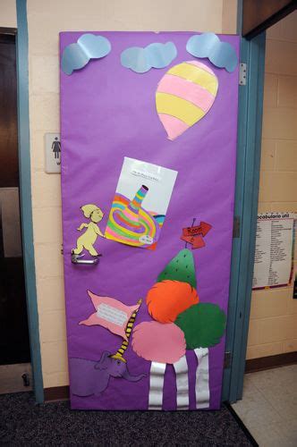 Turn a boring bedroom into something a little more interesting when you add a colorful diy bench to the foot of the bed. Cute ways to decorate your classroom doors! Dr. Seuss, Oh ...