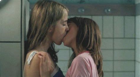 Watch a mature and a teen licking each other out on video, porn is the biggest creampie porn site with thousands of hd quality videos available to watch for free online home videos popular categories hd asian european japanese massage party amateurs teens hentai ☰ Pin on lesbian kissing gifs