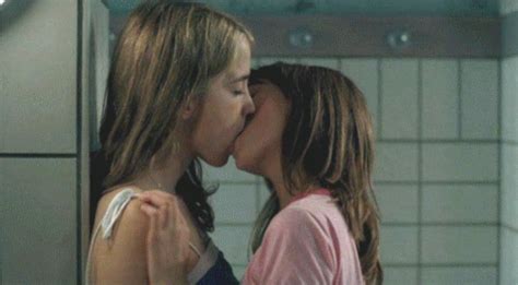 05:00pretty teen best friends licking each other out. Pin on lesbian kissing gifs