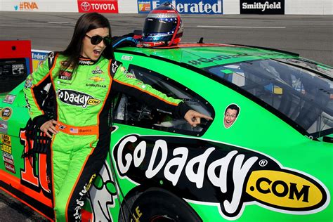 These nascar drivers found ways to increase their earnings beyond salaries and endorsements. kicking and screaming at richmond | The Fast and the Fabulous