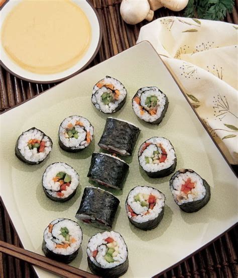 Rub some sesame oil on the roll surface to give extra flavor and keep the roll shiny. Seaweed Rice Rolls - Bing Chef