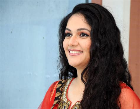 Gracy singh is an actress, classical dancer, and influencer, she was born on gracy was awarded the 'global excellence award' (2019). Gracy Singh Hot & Sizzling Navel Pictures Downloads