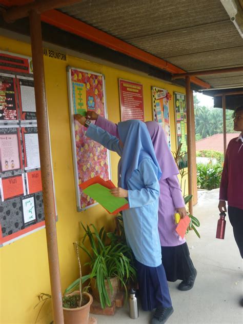 Pengurusan badanlembaga pengawas sekolah 18 papan kenyataan info disiplin from journalism 22 at sekolah kebangsaan sungai kechil ulu PSS SMK SERI SENDAYAN: Pertandingan Keceriaan Papan ...