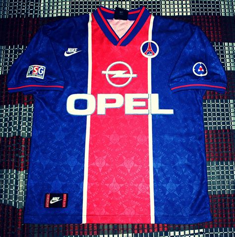 Shop the best deals on psg fan gear from nike with low flat rate shipping & easy returns. White Trash: 95-96 PARIS SAINT GERMAIN FOOTBALL TEAM HOME ...