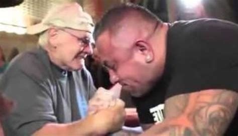 Now, as we reach our 60s, it's difficult to put our swords down and just relax a bit. 70 Year-Old Grandpa Takes On Juiced-Up Bodybuilder At Arm ...