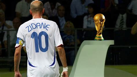 Zinedine yazid zidane (born 23 june 1972), popularly known as zizou, is a french former professional football player who played as an attacking midfielder. THE LAST MATCH OF THE LEGEND | ZİNEDİNE ZİDANE | 2006 ...